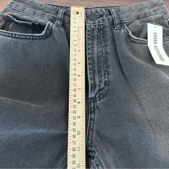 BDG High-Waisted Mom Jean Washed Black Denim Size 27 NWT - Picture 7 of 9